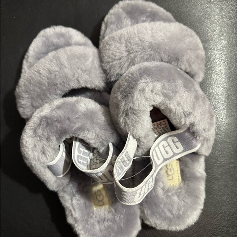 Uggs slippers size 8